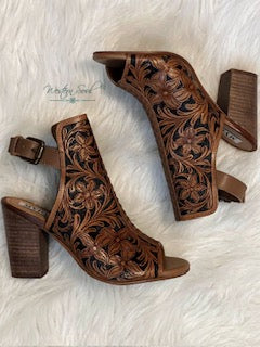 Women's shoes